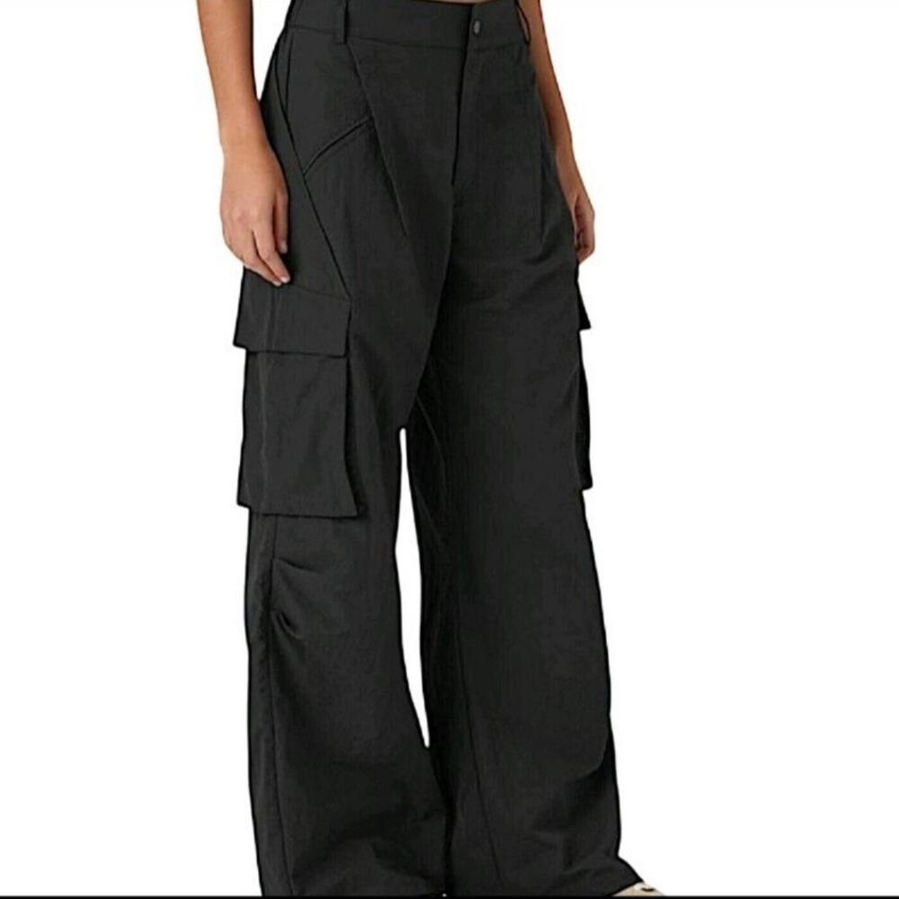 Halara Black Mid Rise Multi Pocket Wide Leg Nylon Cargo Pants size XL Petite NWT